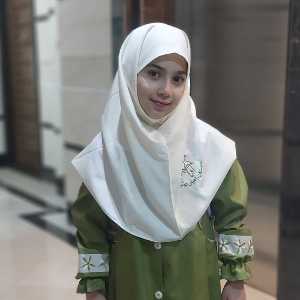 سارا معلمی زاده